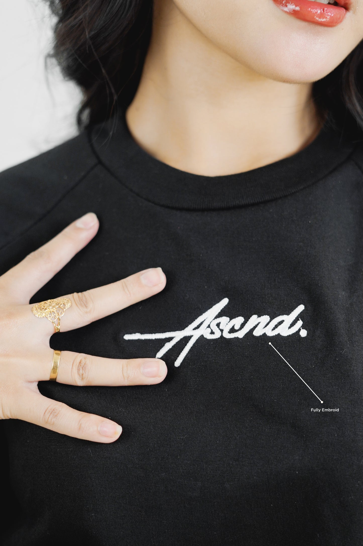 Luna Embro Crop top - Black