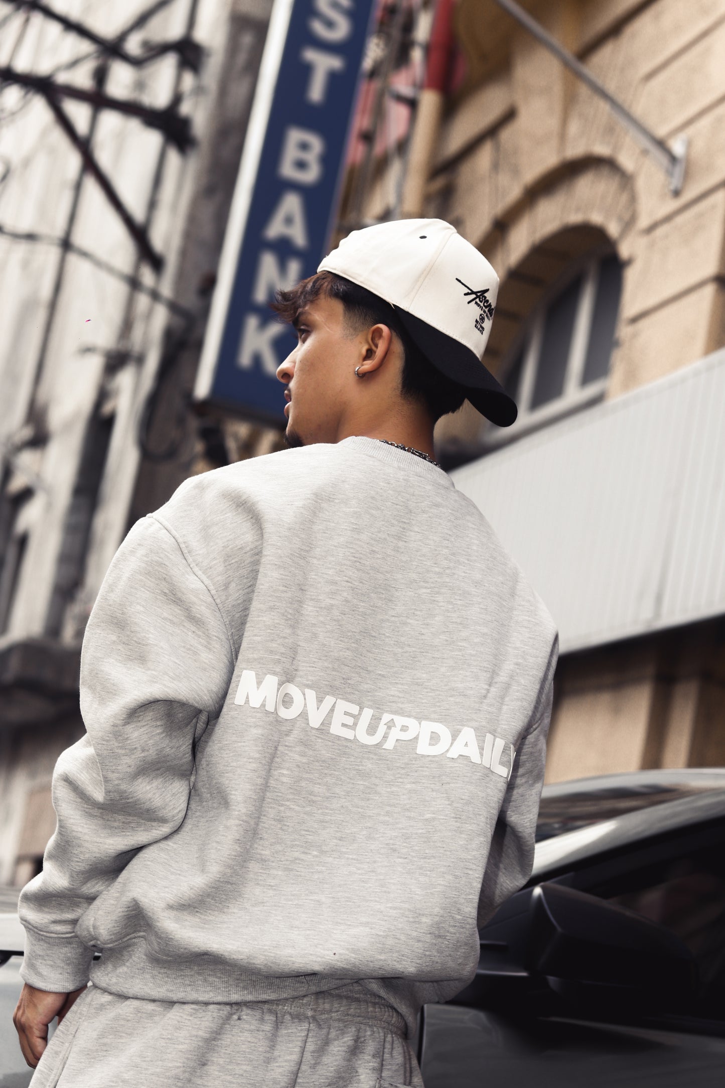 Move up Daily Sweat Shirt - Gray