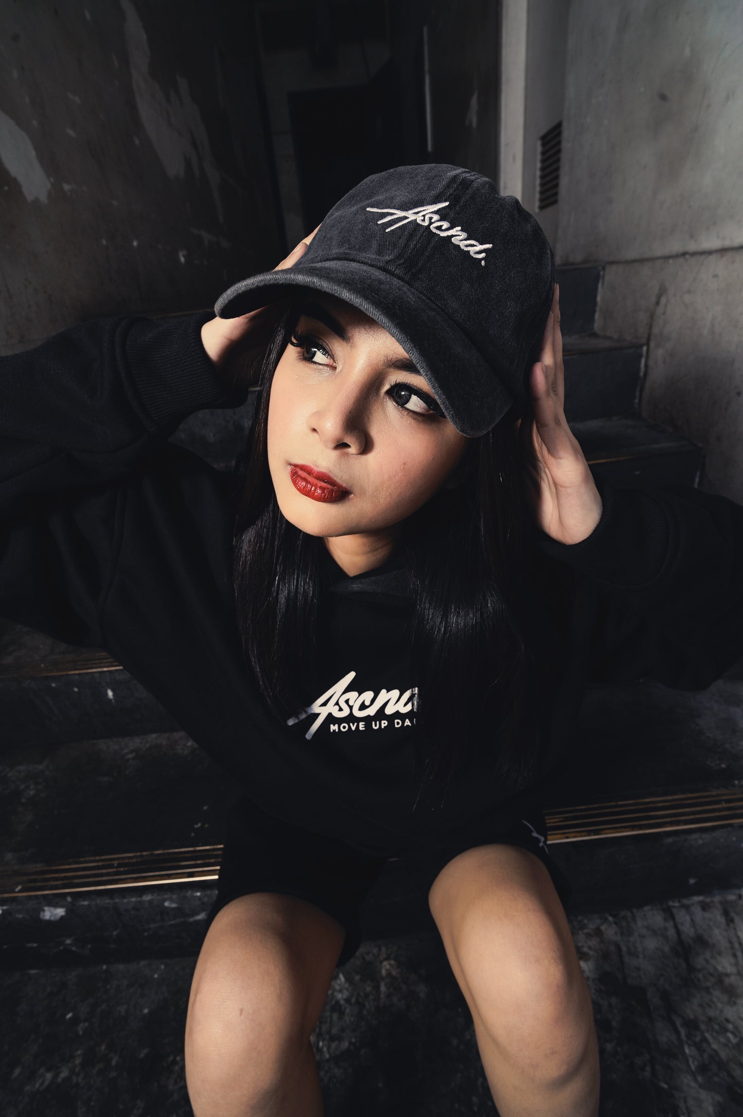 Neo Gen Boxy Hoodie - Black